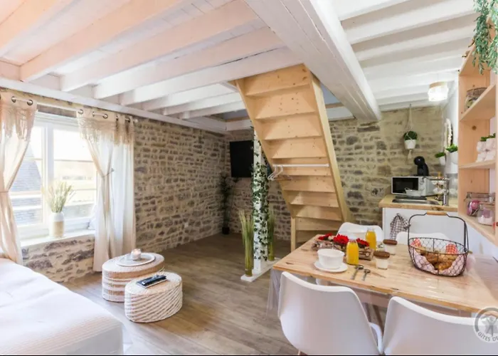 Pensión Le Refuge De L'hortensia 2 3*